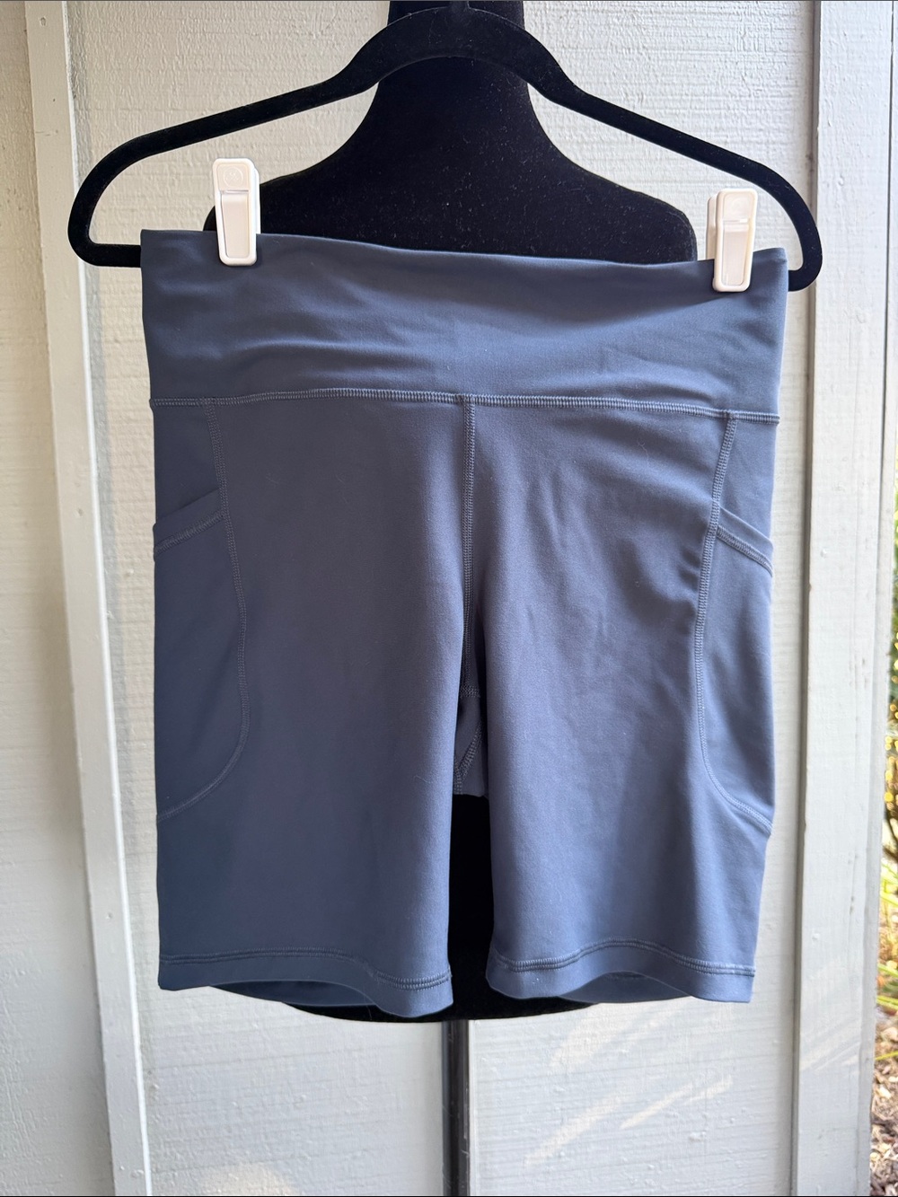 Old Navy Women's High-Waist Active Bike Shorts - Slate Blue